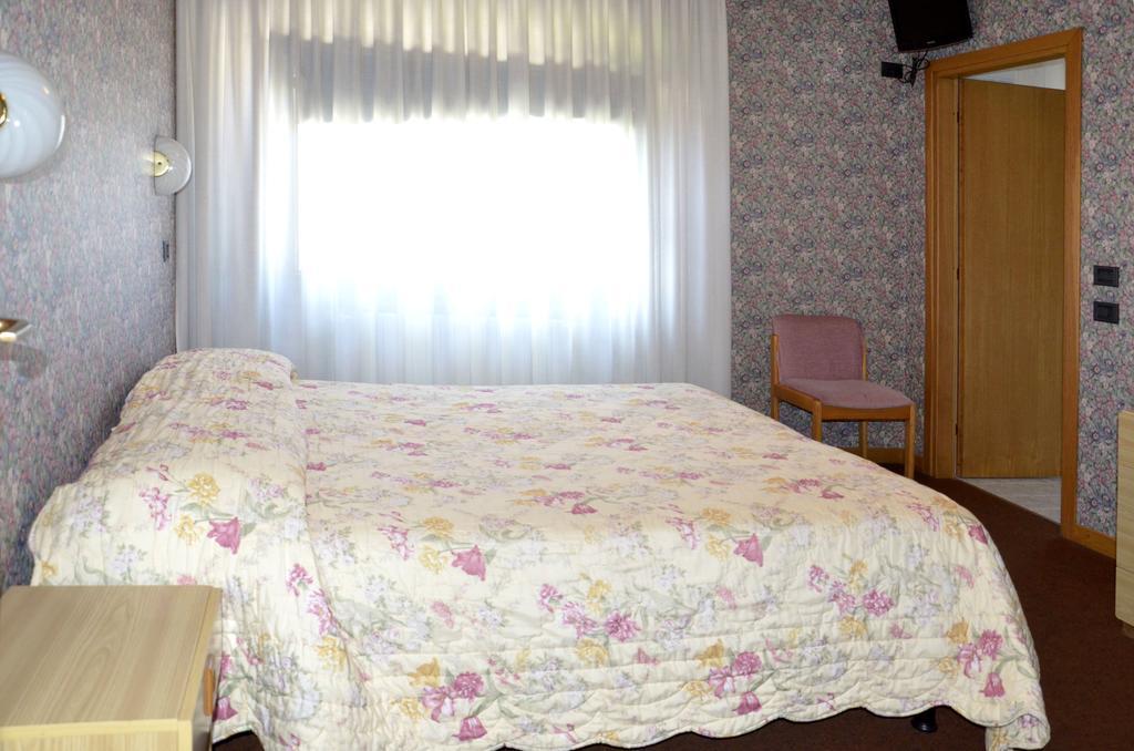 Hotel Cervo 보르미오 객실 사진